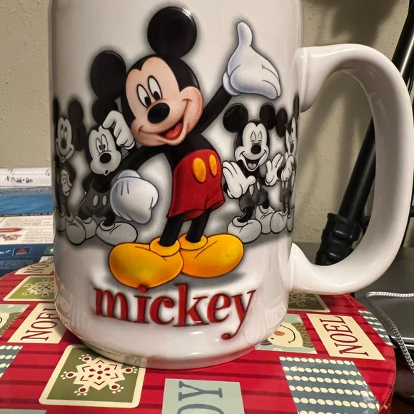 Disney‎ - Picture 5 of 5